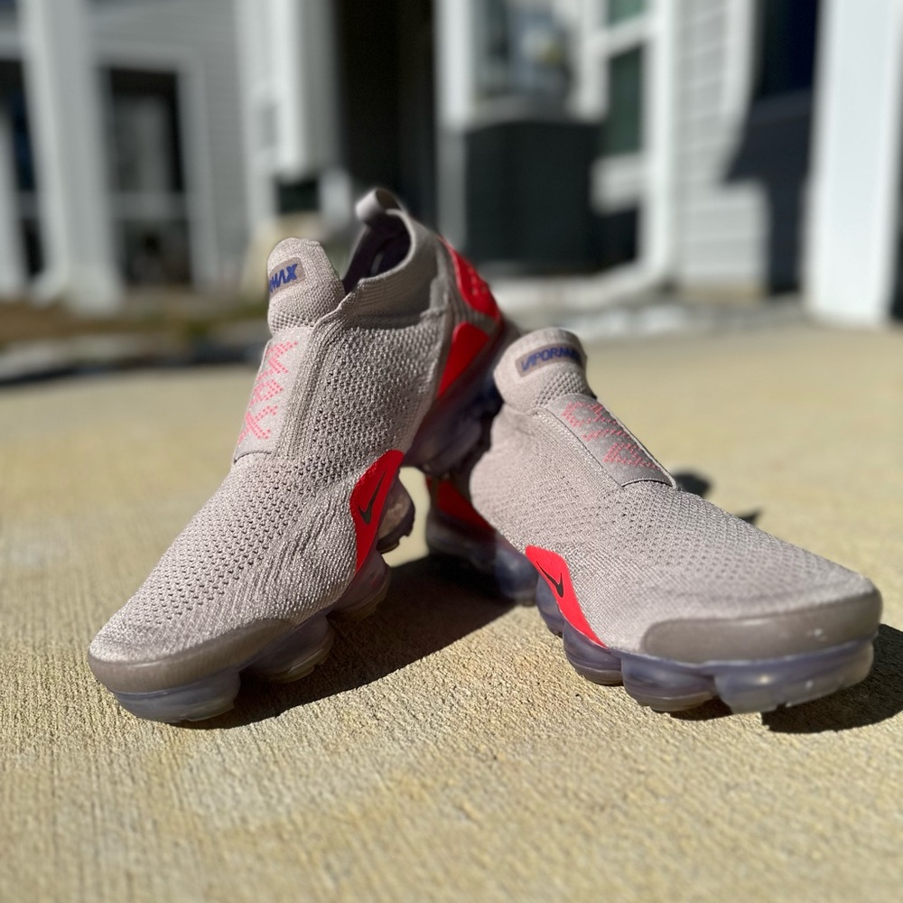 Nike Air Vapor Max Moc 2 Moon Particle